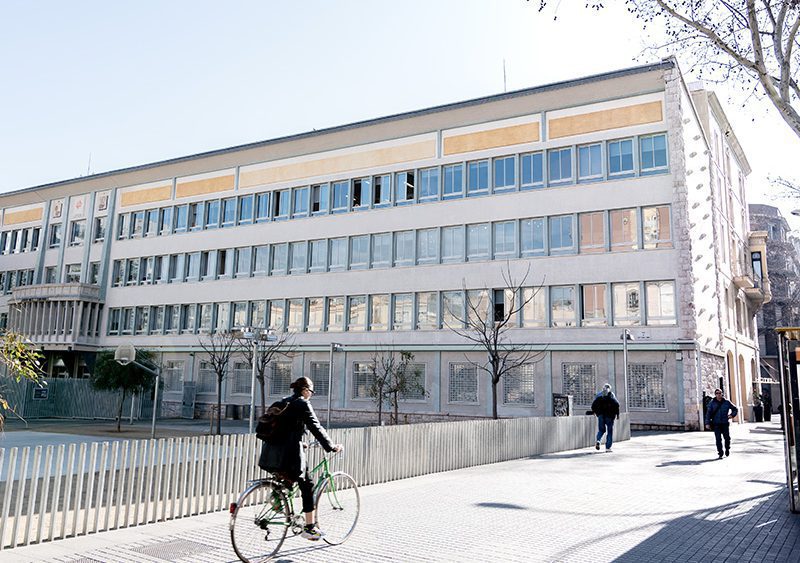 arquitectura - ventanas thermia barcelona edificio exterior mila i fontanals